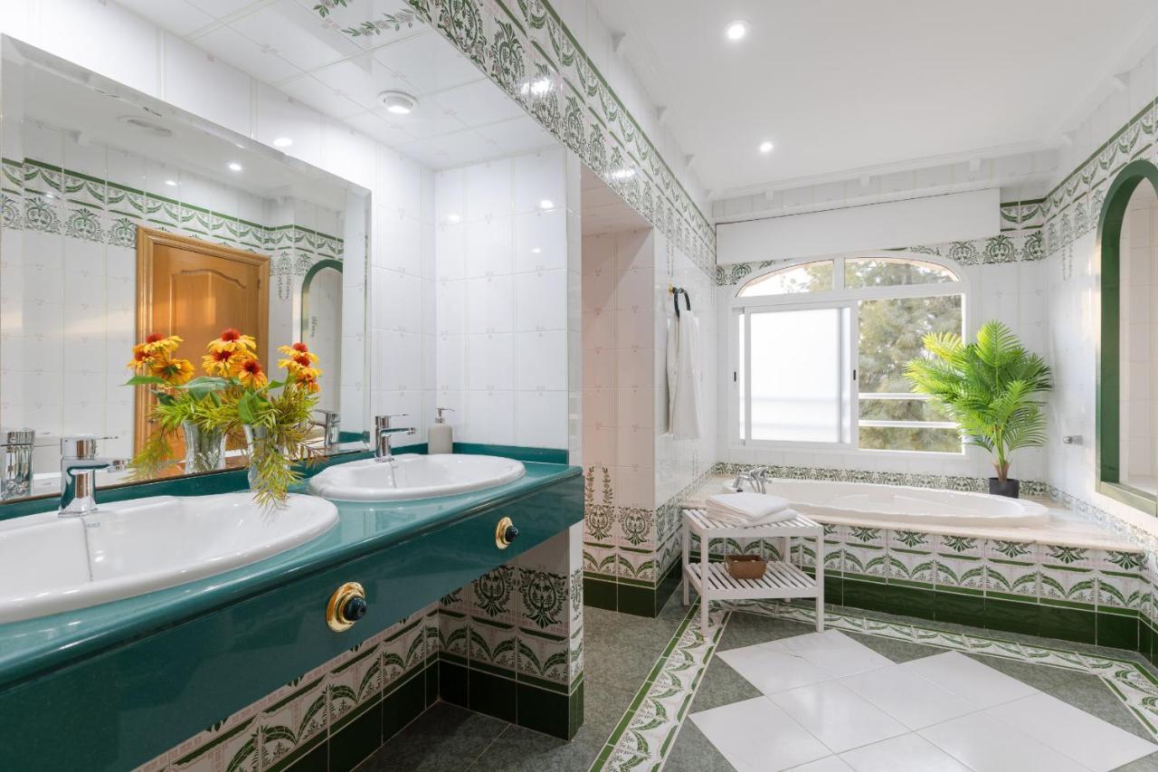 Private Paradise Deluxe By Fidalsa Crevillente Exteriör bild
